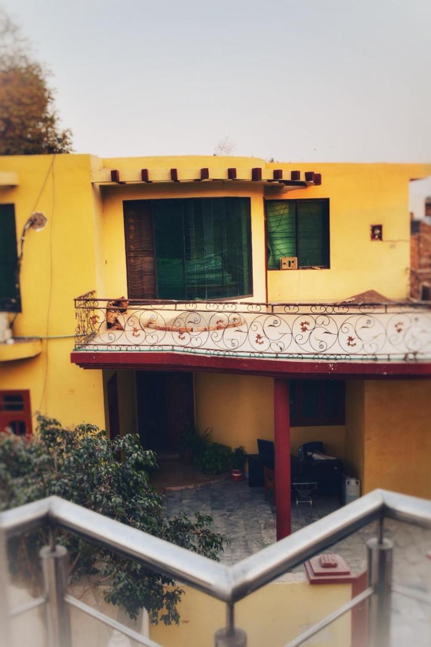 Aimys Villa Guest House ملتان المظهر الخارجي الصورة